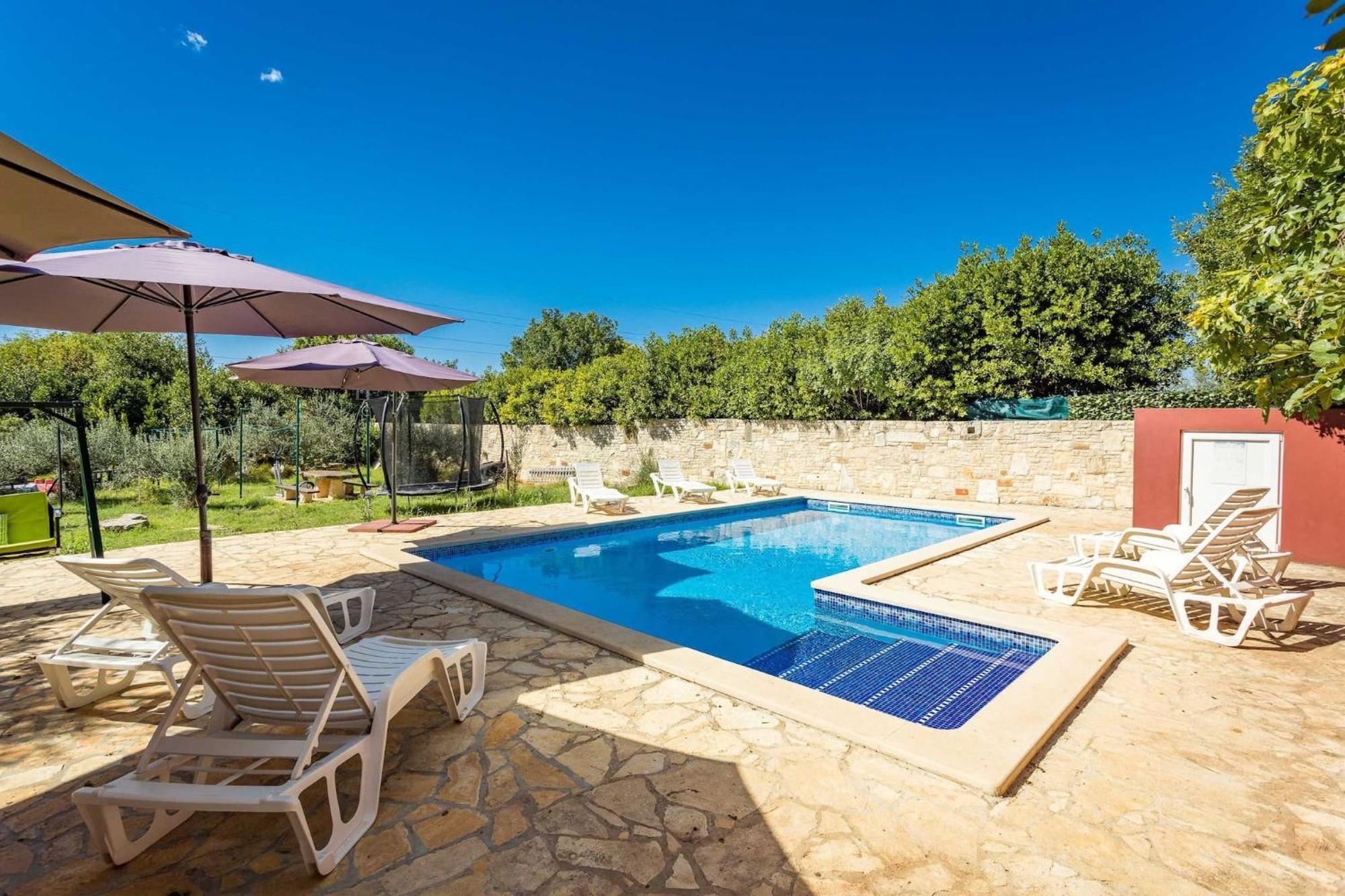 Holiday Home Pina Пула Екстериор снимка