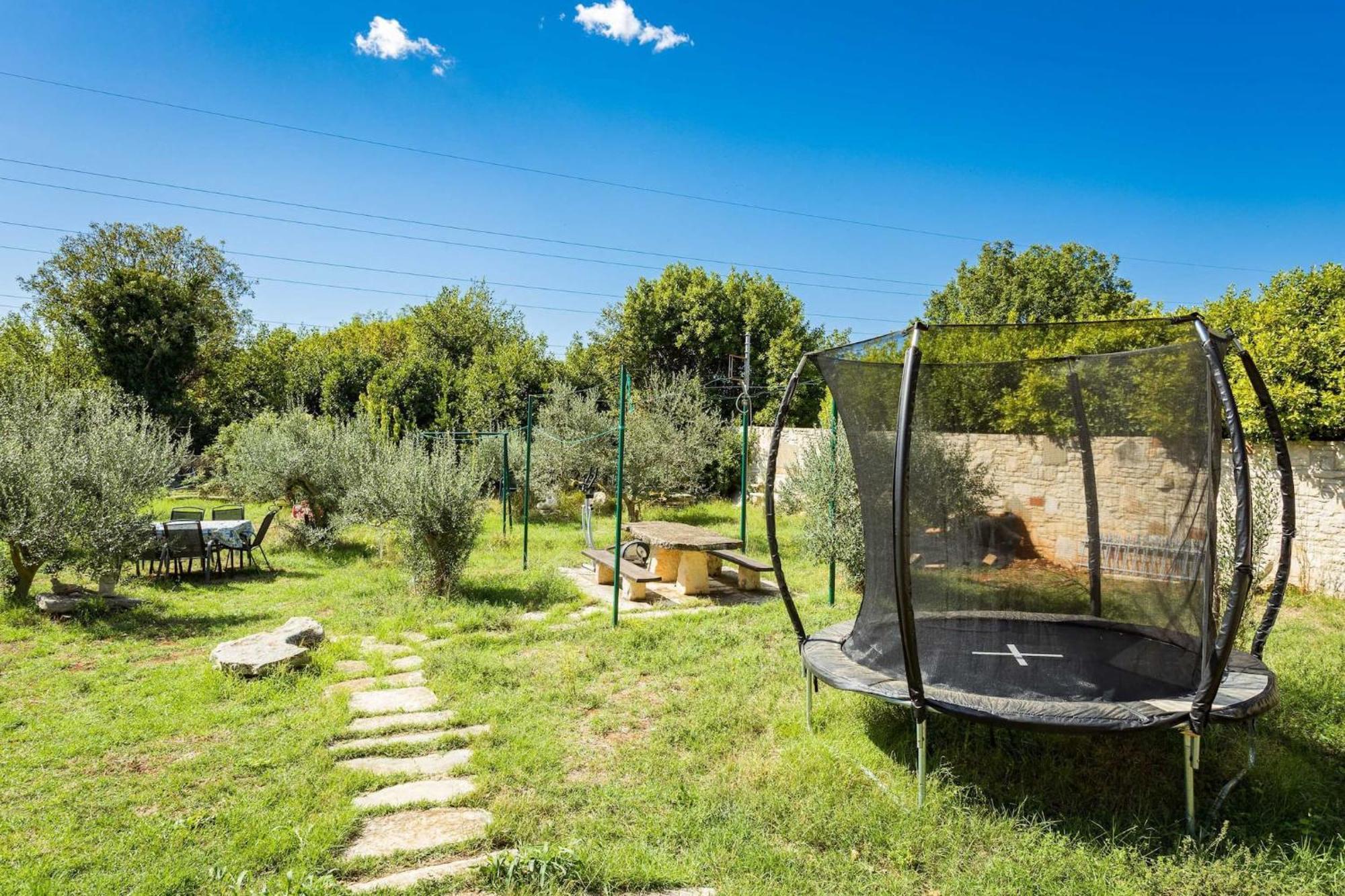 Holiday Home Pina Пула Екстериор снимка